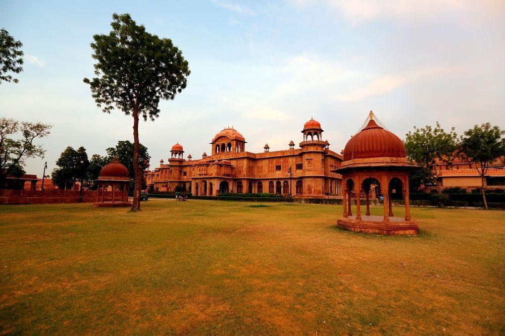 The Lallgarh Palace A Heritage Hotel ไบคาเนอร์ ภายนอก รูปภาพ