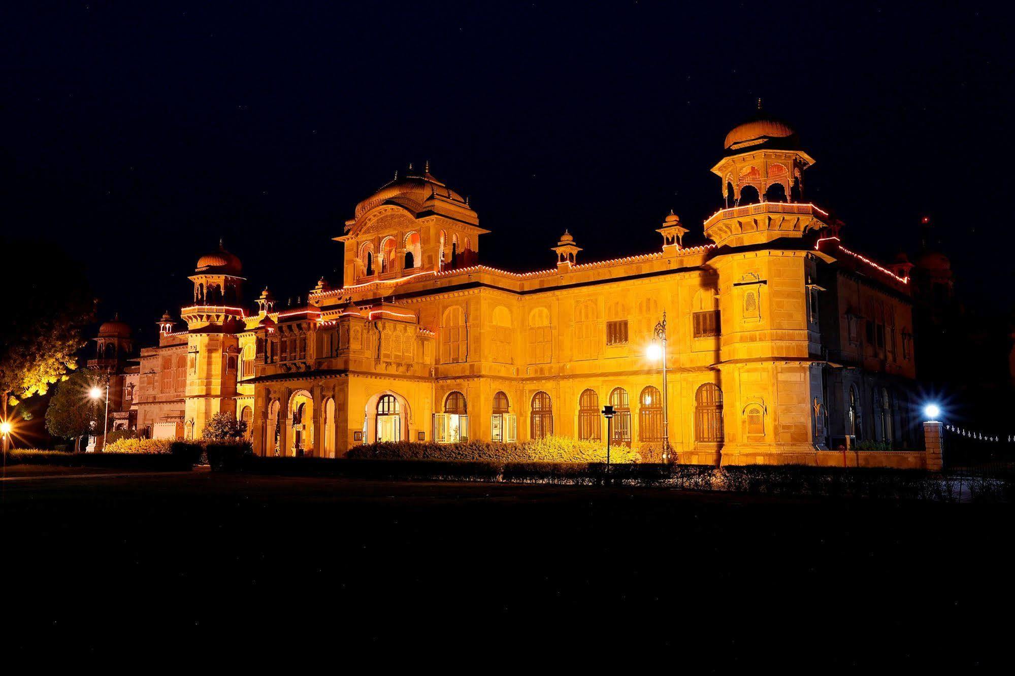 The Lallgarh Palace A Heritage Hotel ไบคาเนอร์ ภายนอก รูปภาพ