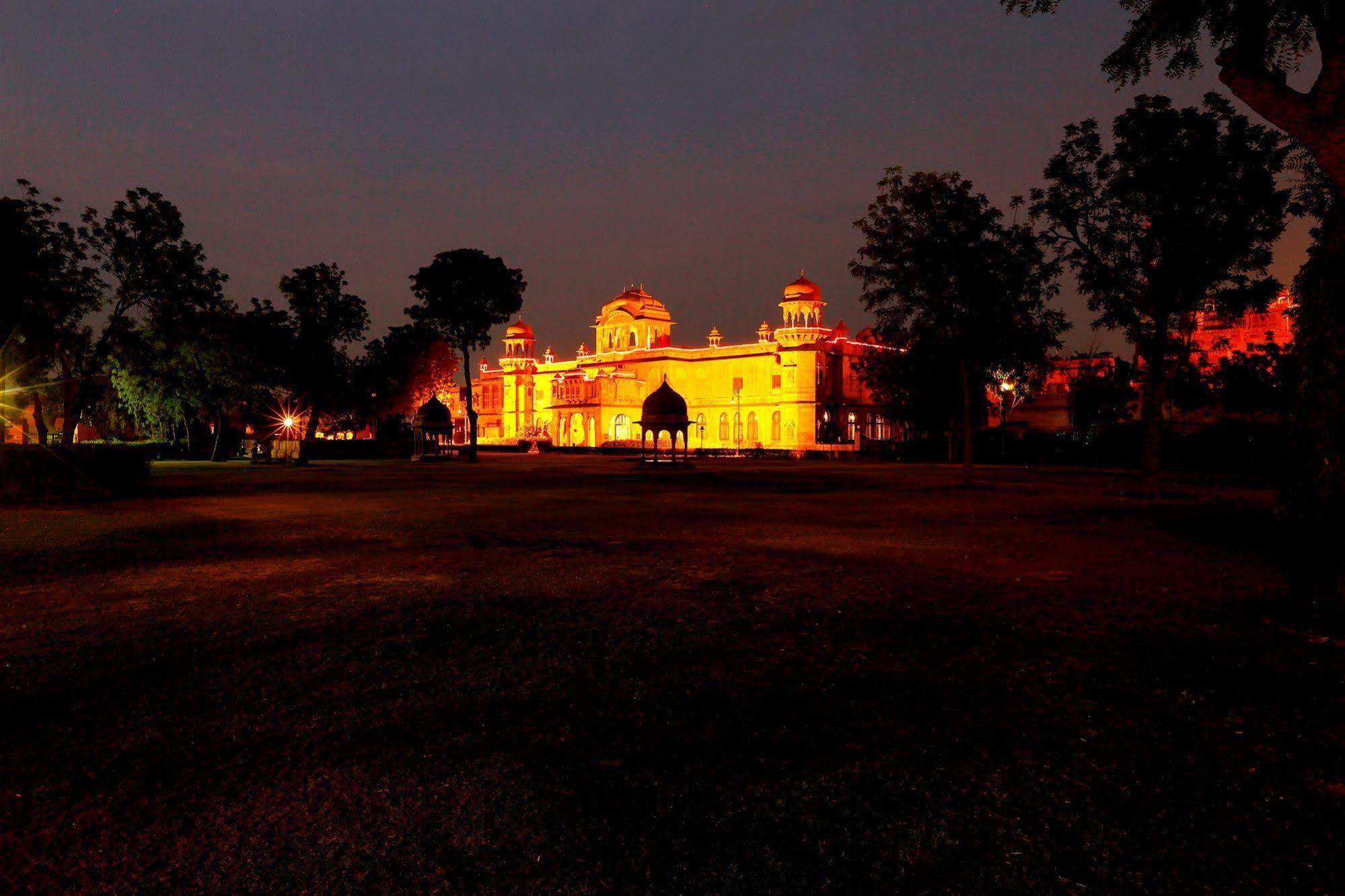 The Lallgarh Palace A Heritage Hotel ไบคาเนอร์ ภายนอก รูปภาพ